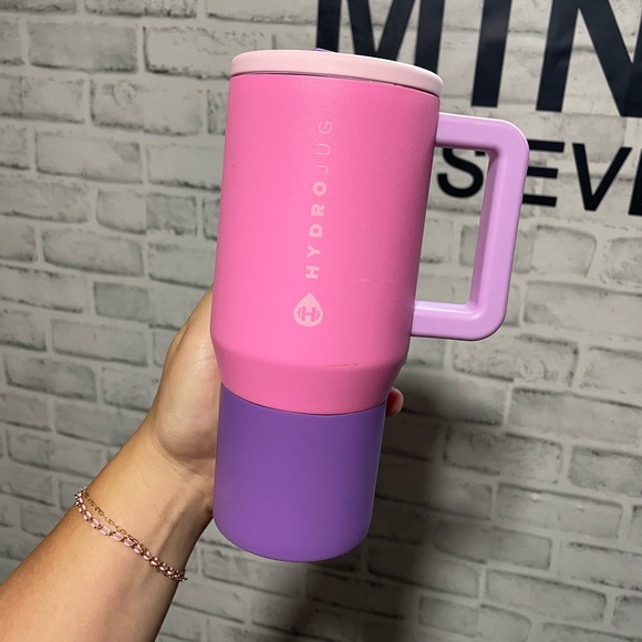 HydroJug Other - HYDROJUG 20oz pink sugar